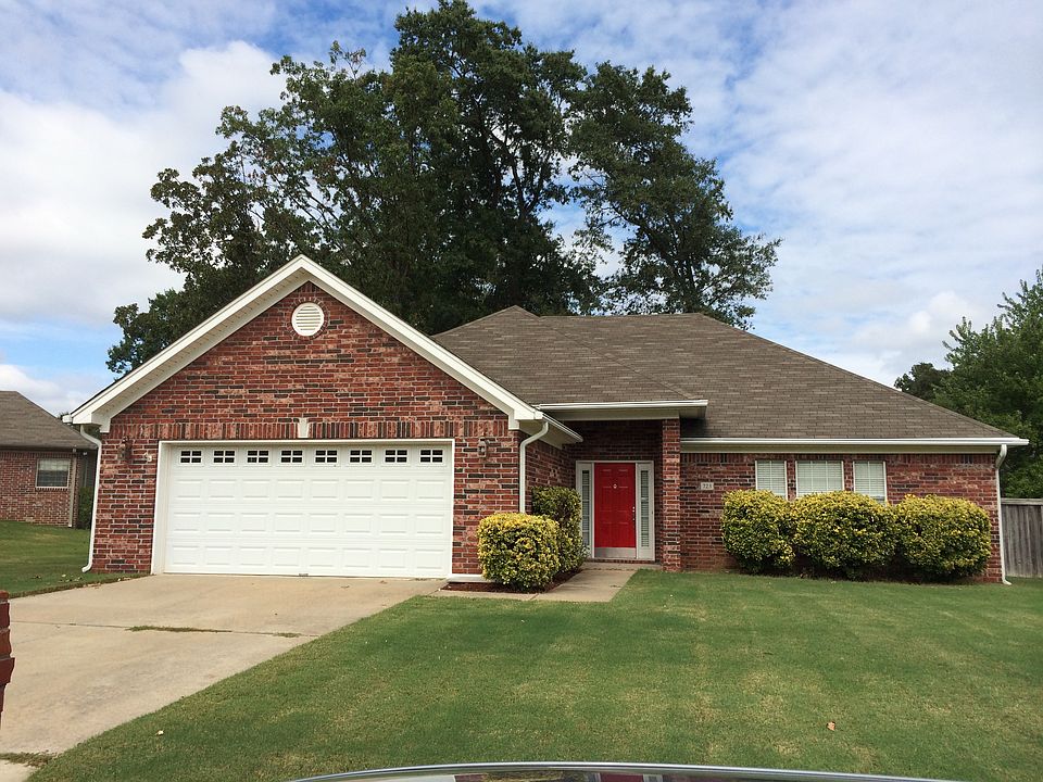 1st image of 723 Lake Tree Ln