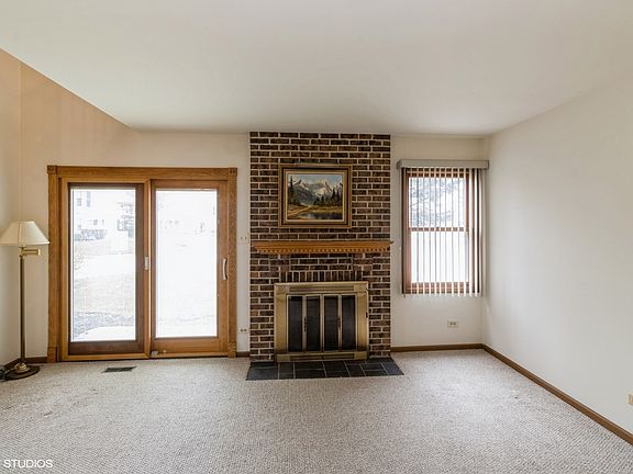 2nd image of 49 S Stonington Dr Unit 1