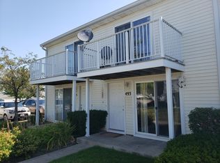 493 Meadow Green Ln, Round Lake Beach, IL