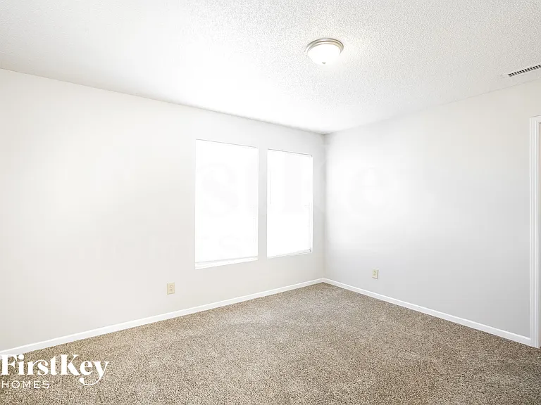 6321 Monteo Dr — Photo 9