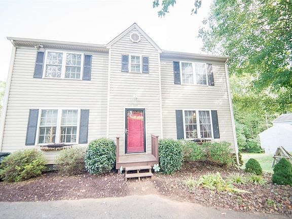 2nd image of 100 Palmer Dr