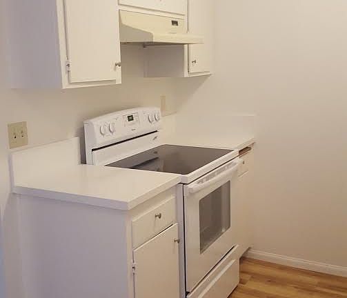 2nd image of 1746 Oliver Ave APT 4