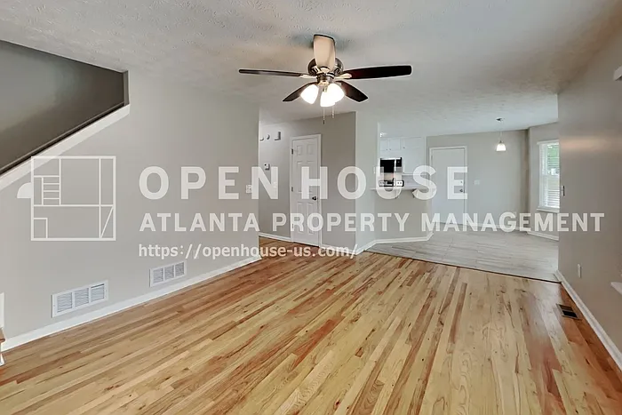 2920 Summit Point Ct — Photo 4