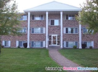 2710 Rosalyn Ct APT 103, New Hope, MN 55427