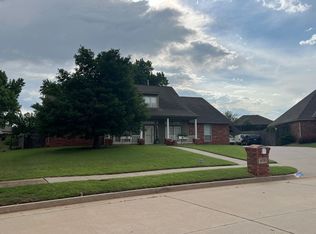 409 Winding Creek Rd, Yukon, OK 73099