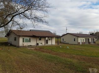 12360 Cherokee Dr, Moravia, IA 52571
