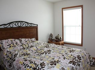 10017 Liatris Ln, Eden Prairie, MN 55347