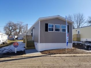 17 Bluebonnet Ln, Belton, MO 64012