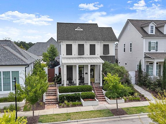 3rd image of 2230 Belfleur St