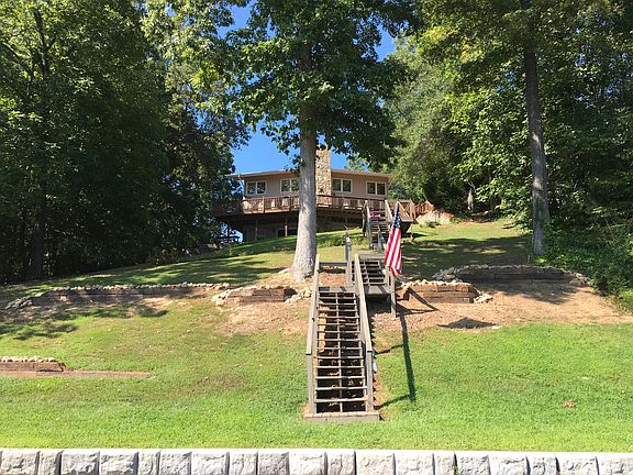 3rd image of 120 Mountain Shore Dr