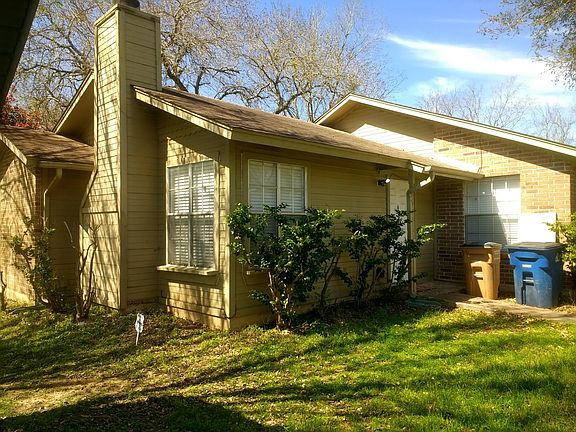 5th image of 8002 Clydesdale Dr #A