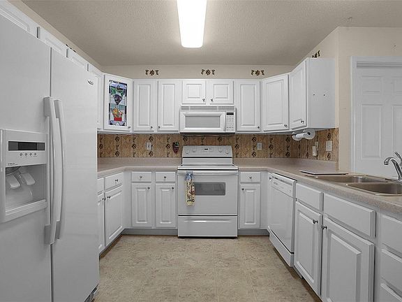 5th image of 128 Rolling Oaks Dr