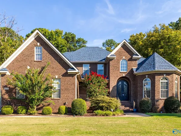 121 Trailing Vine Ln, Harvest, AL 35749