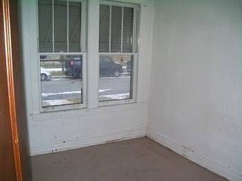 4th image of 1427 Kenilworth Ave