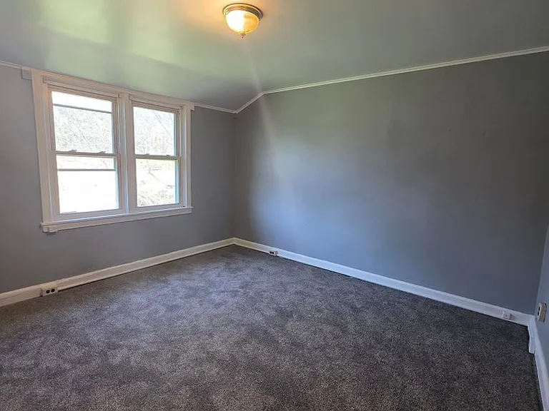 403 Greenhill Ave — Photo 5