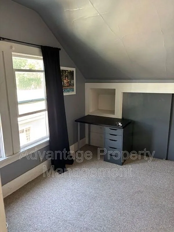 1 bed, 1.0 bath, 500 sqft, $1,000 — Photo 1