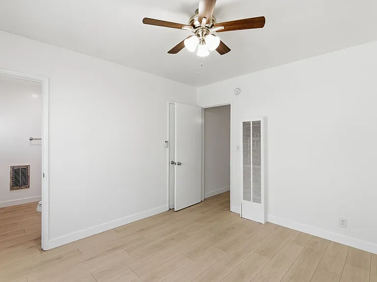 7249 Alabama Avenue — Photo 10