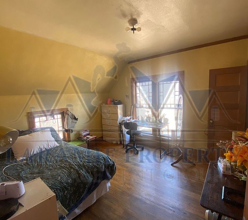 1st image of 816 E Grand Ave APT 4