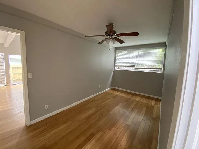 406 Hawthorne St — Photo 7