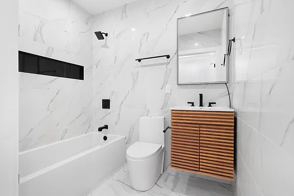 Rented by Safdie Realty Group | media 30