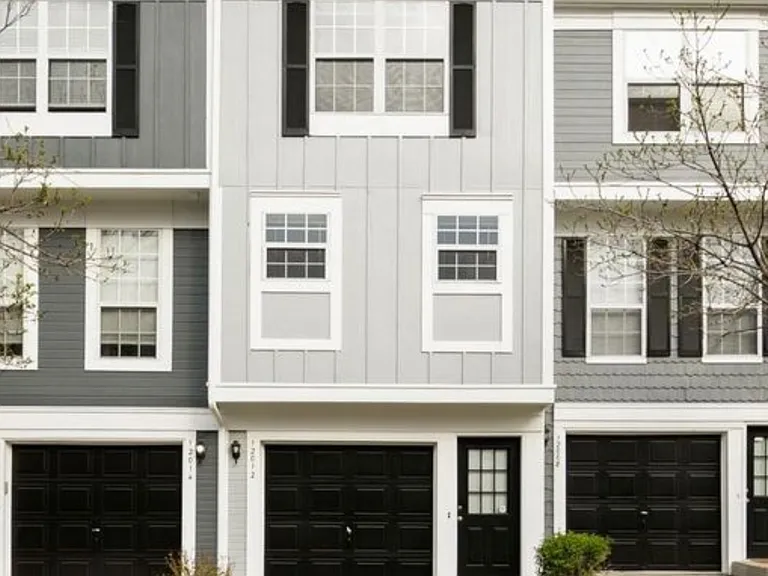 12012 E Tennessee Dr — Photo 2