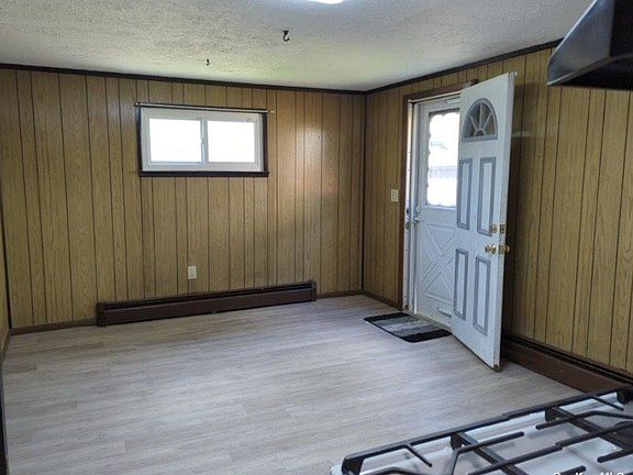 2nd image of 42 Creighton Ave