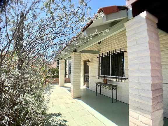 3rd image of 161 E La Espina