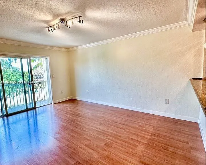 151 NE 16th Ave #334 — Photo 7
