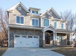105 Saint Andrews Dr NE, Vienna, VA 22180