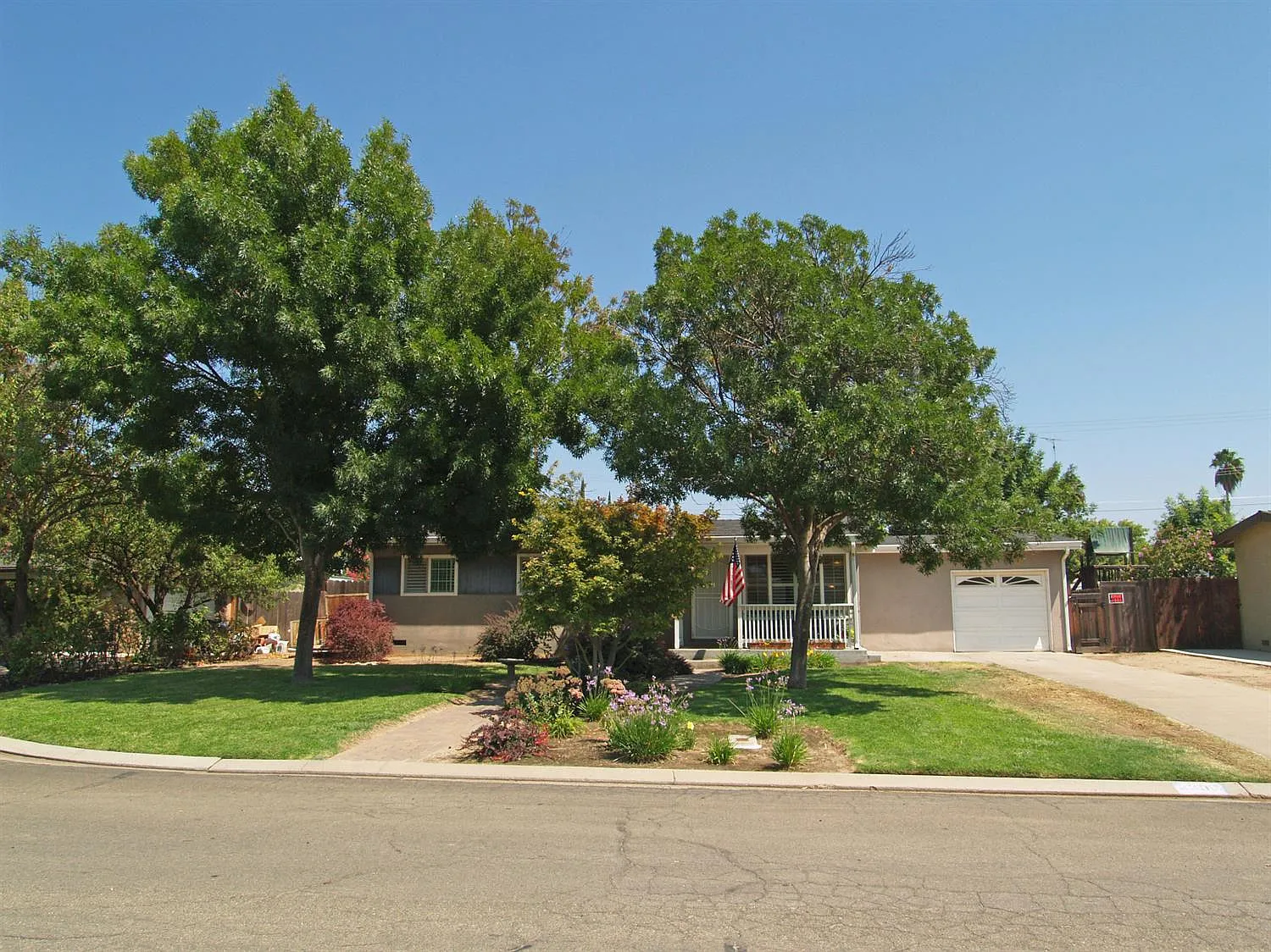3308 Triplett St photo 1