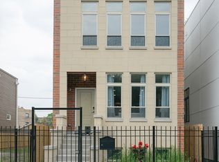 4041 S Indiana Ave, Chicago, IL 60653