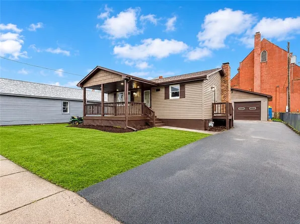 202 Youghiogheny St, Penn, PA 15675