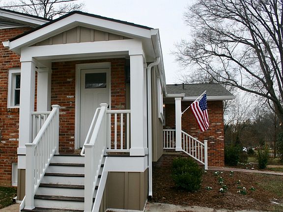 4th image of 1121 Anesbury Ln