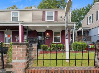 828 52nd St NE, Washington, DC