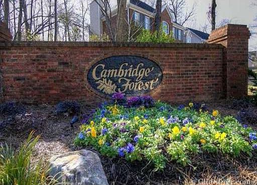 1st image of 2412 Woodbridge Dr