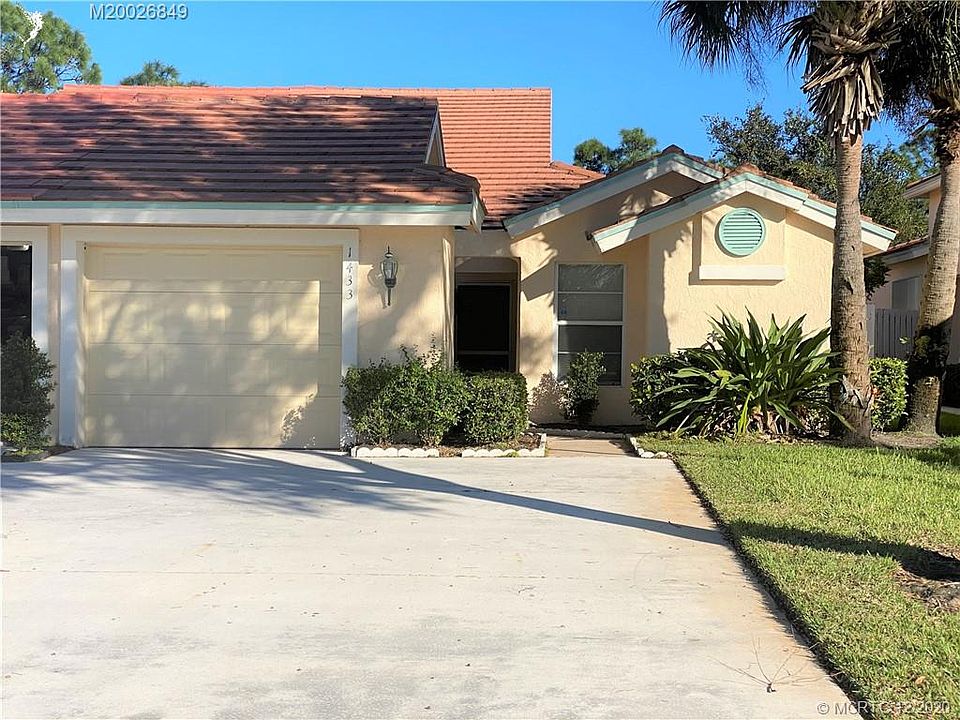1st image of 1433 SW Greens Pointe Way
