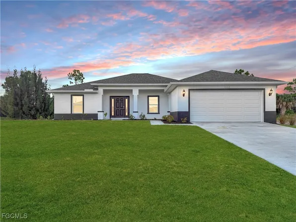 1423 NE 32nd Lane Cpe, Coral, FL 33909