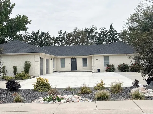 3313 Thunderbird Dr, Hays, KS 67601