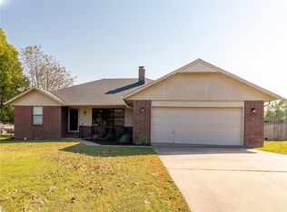 1413 Amy Cir, Springdale, AR 72762