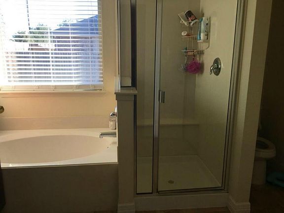 5th image of 520 Riverflat Dr