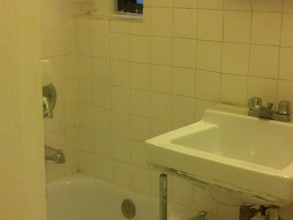 4th image of 217 W 16th St APT 3B