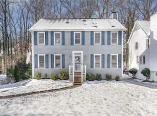 49 Carrisbrooke Ln, Winston Salem, NC 27104