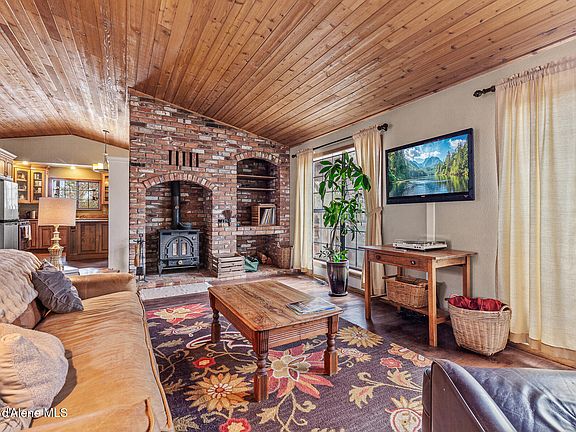 3rd image of 6966 W Mahogany Rd