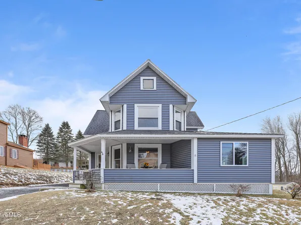 46 Fuller St, Lee, MA 01238
