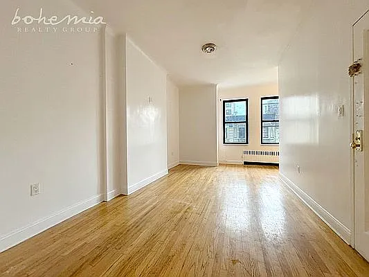 Rented by Bohemia Realty Group | media 2