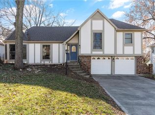 12723 W 101st St, Lenexa, KS 66215