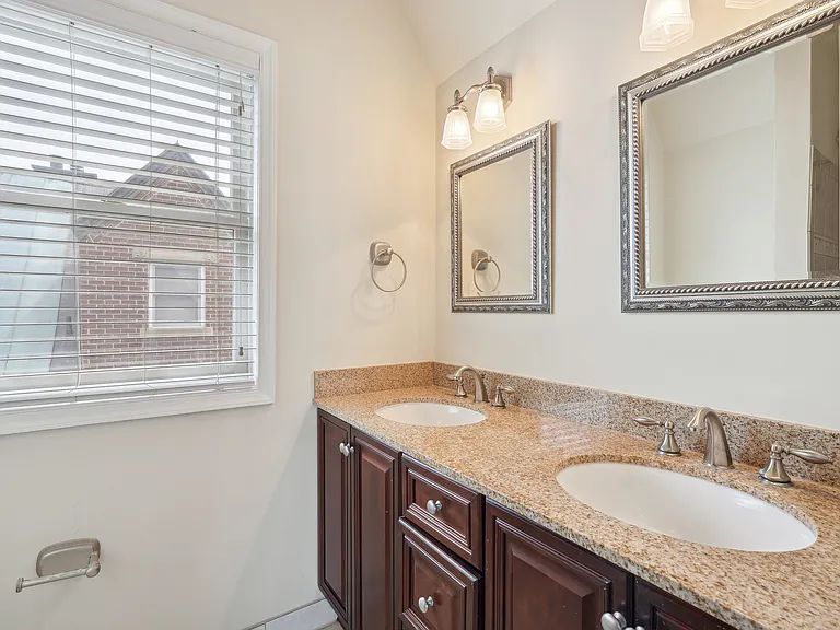 158 N Union St #Townhouse 158 — Photo 15