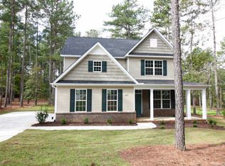 543 Longleaf Dr, West End, NC 27376