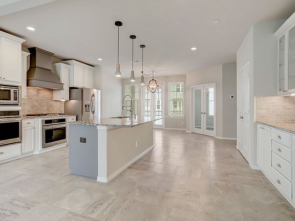 3rd image of 2714 Veranda Fls