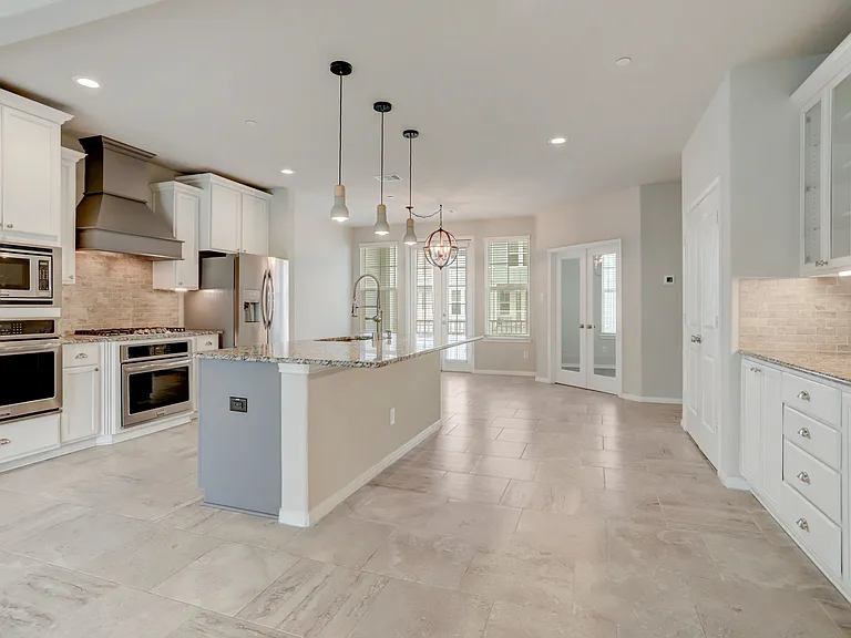 2714 Veranda Fls — Photo 3